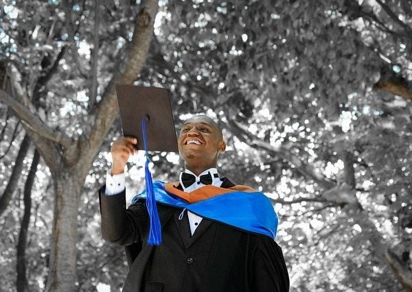 39 International Scholarship Awards in 2020