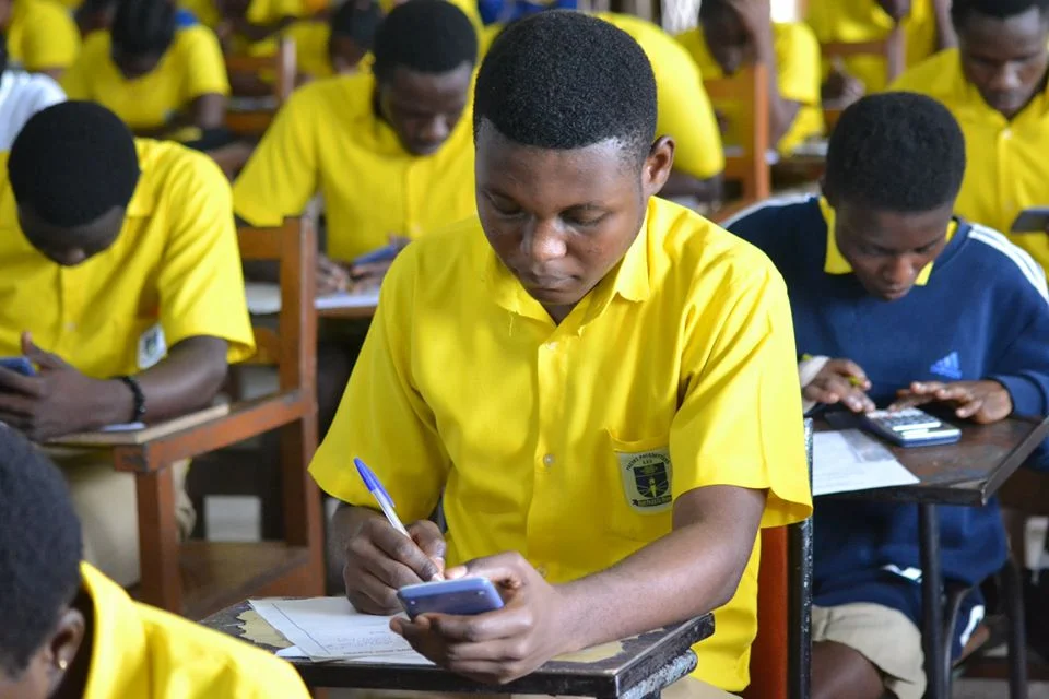 Reopen school for JHS and SHS