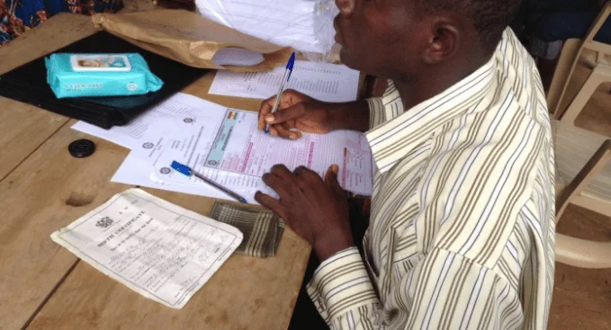 New Voters register