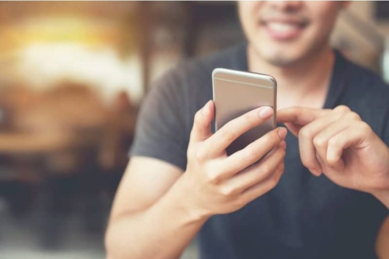 Apple Unveils COVID-19 Screening App and Website
