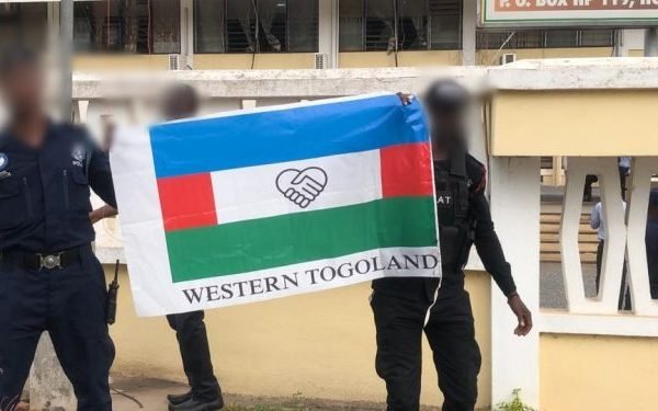 Members of secessionist group allegedly attack STC; beat up drivers, burn down bus