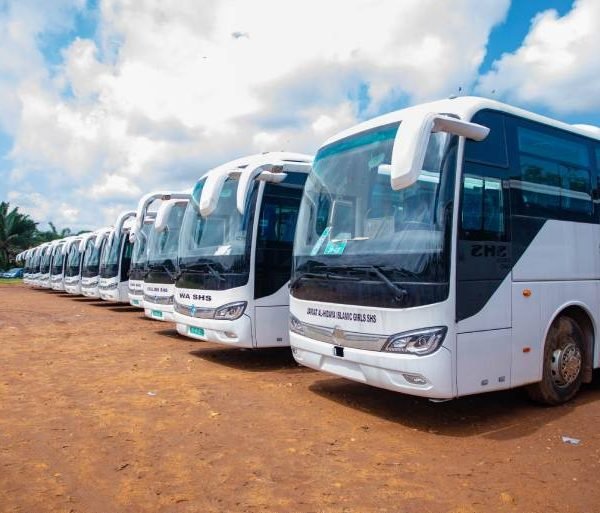 Vice-President hands over 75 buses to Senior High Schools