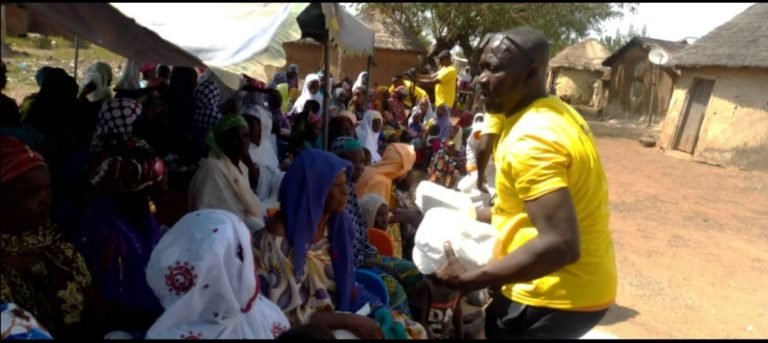 Salam Charity distributed 200 hot meals to Zugu community