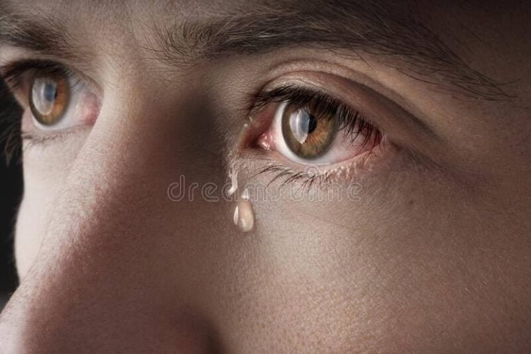 Man Weeps Profusely After Getting Dumped By Girlfriend (Video)