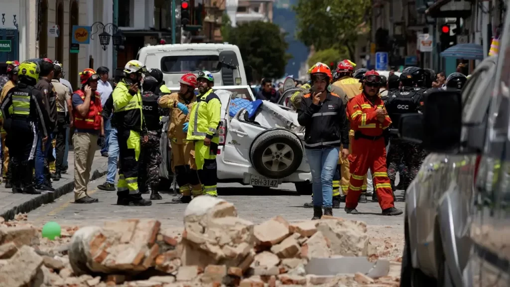 4 people dead after 6.8 magnitude earthquake in Ecuador