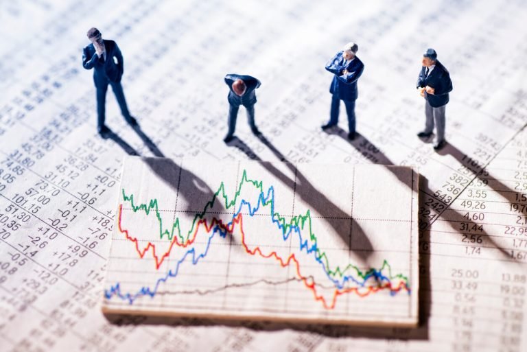 Exploring the Job Market in Finance: How Many Jobs are Available in 2023?