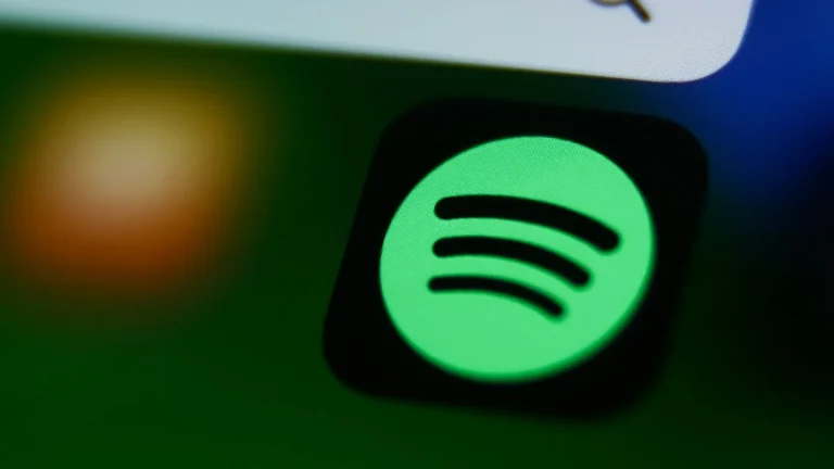 Spotify Wants You to Pay for Song Lyrics