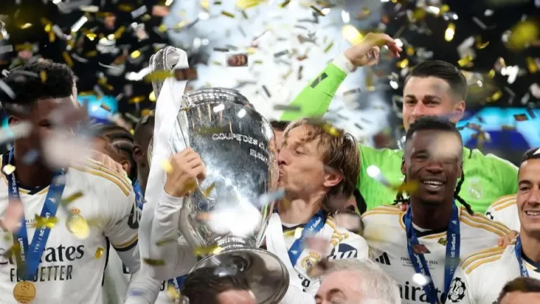 UEFA Final Confetti Features Thousands of Real Hardcore Fans