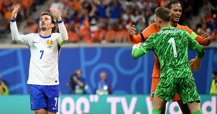 Netherlands 0-0 France: Defences on top in goalless draw