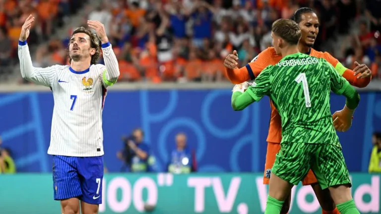 Netherlands 0-0 France: Defences on top in goalless draw