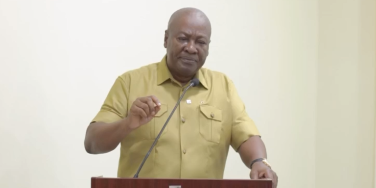 Fulfill your duties with wisdom and integrity –President  Mahama to Armed Forces Council