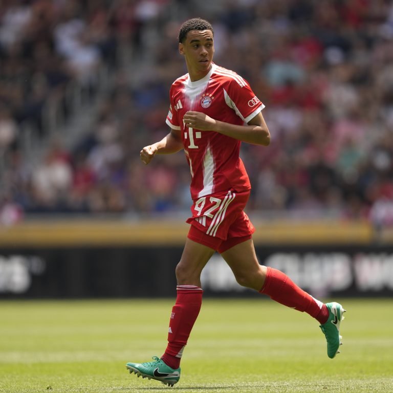 Bayern Munich Trashes Auckland City in a 10-0 Win